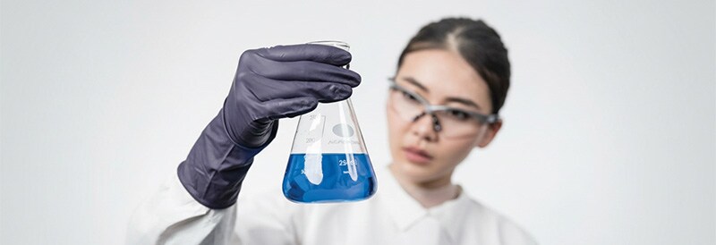 Top Considerations for Lab Glove Selection: Protection, Precision and Comfort